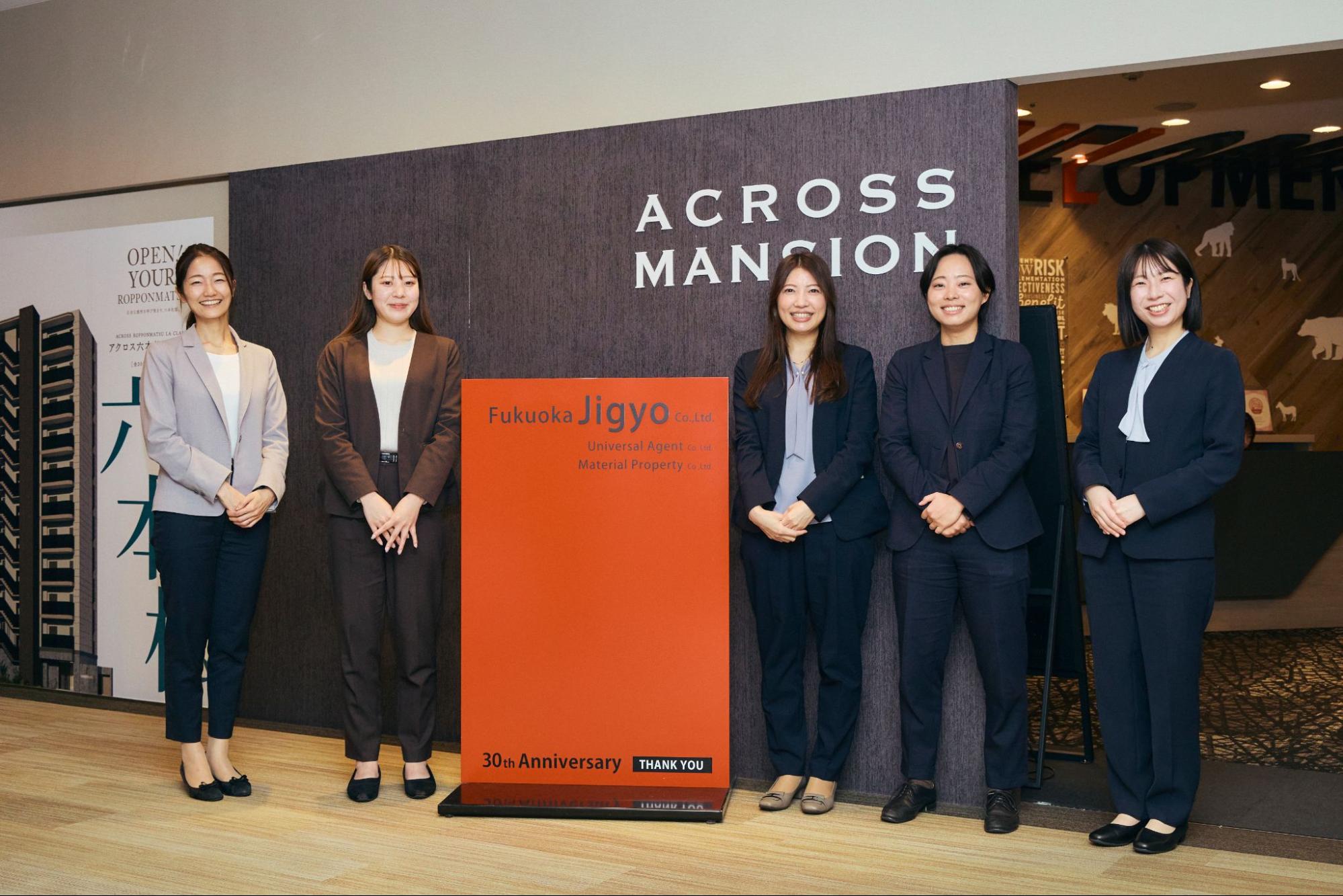 顧客の閲覧状況の“見える化”で、少人数体制でも継続的な情報発信を実現